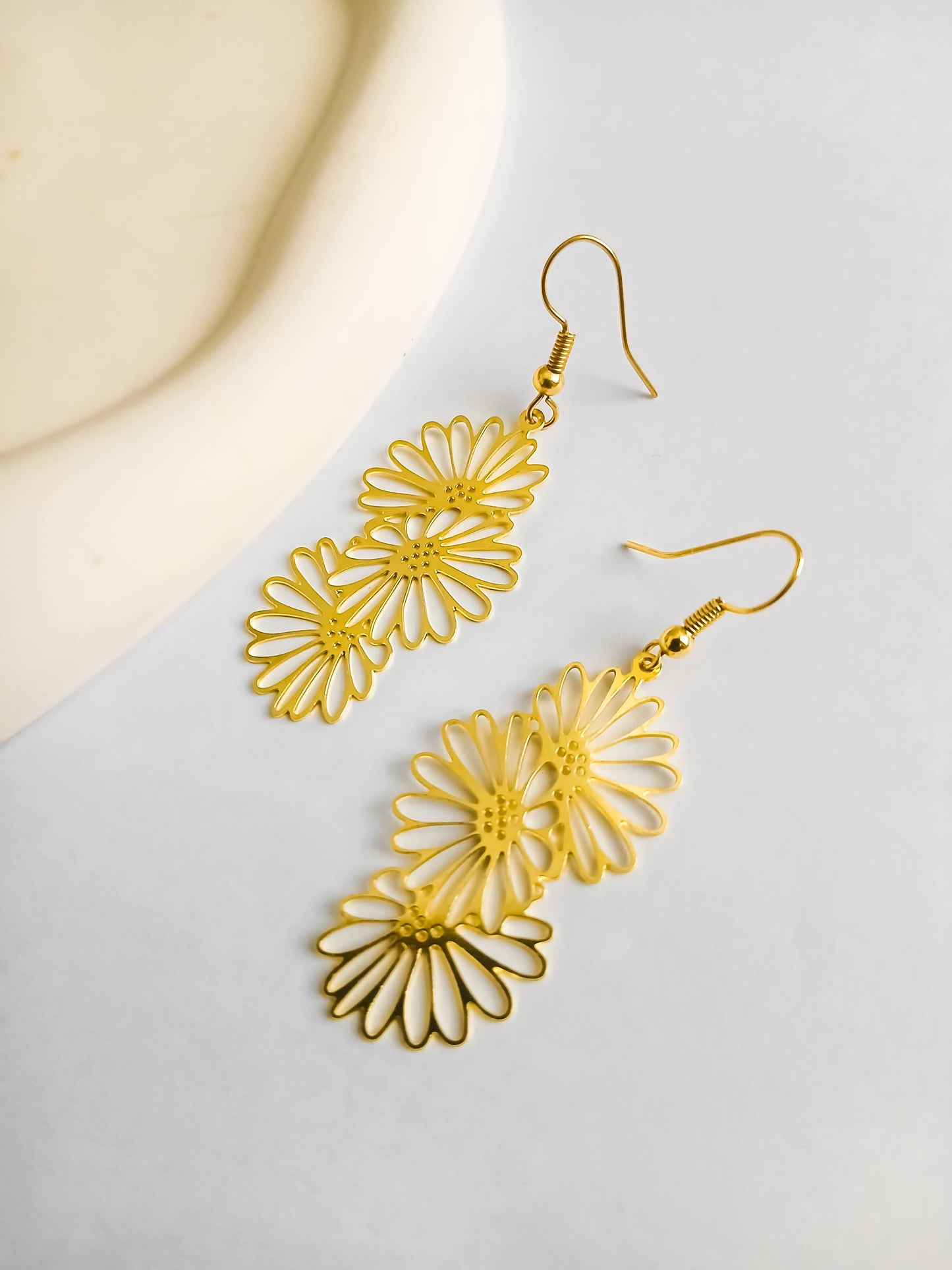 Daisy Drop Earrings