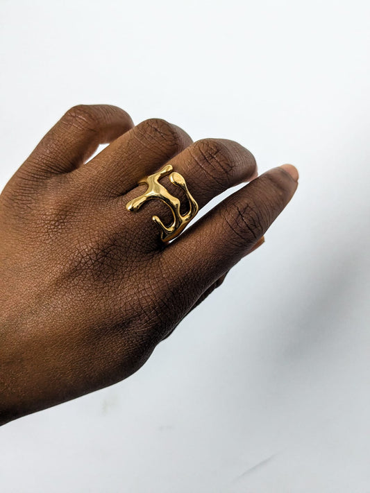 18k gold molten metal drop ring - adjustable