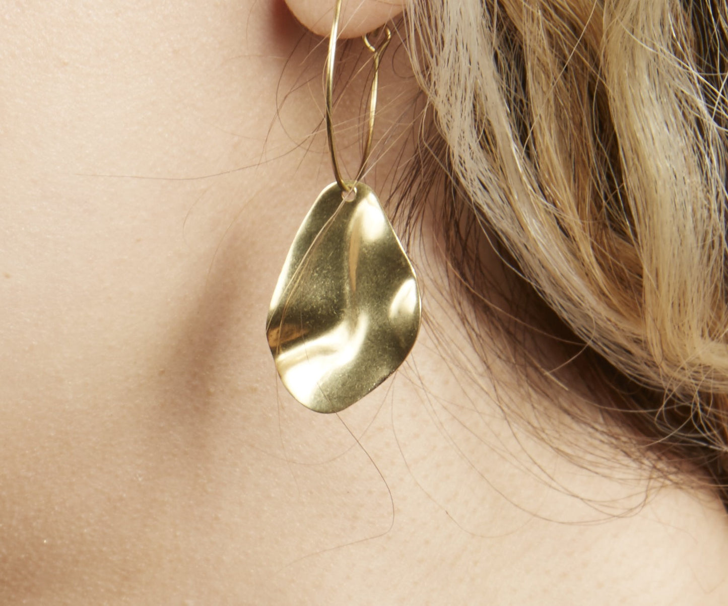 Gina Hoop Earrings