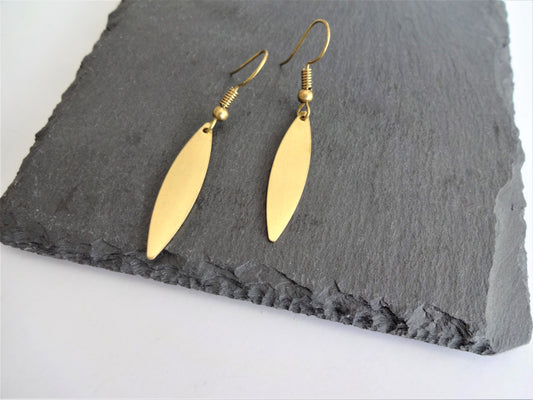 mini leaf earrings