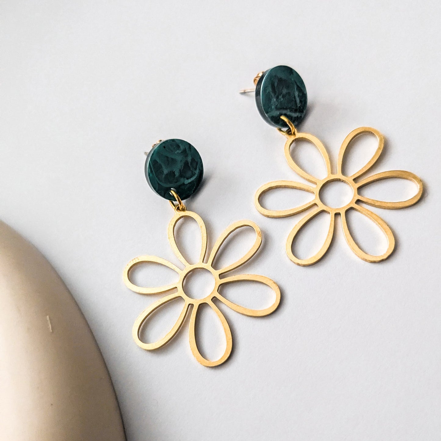 Green Daisy Flower Earrings