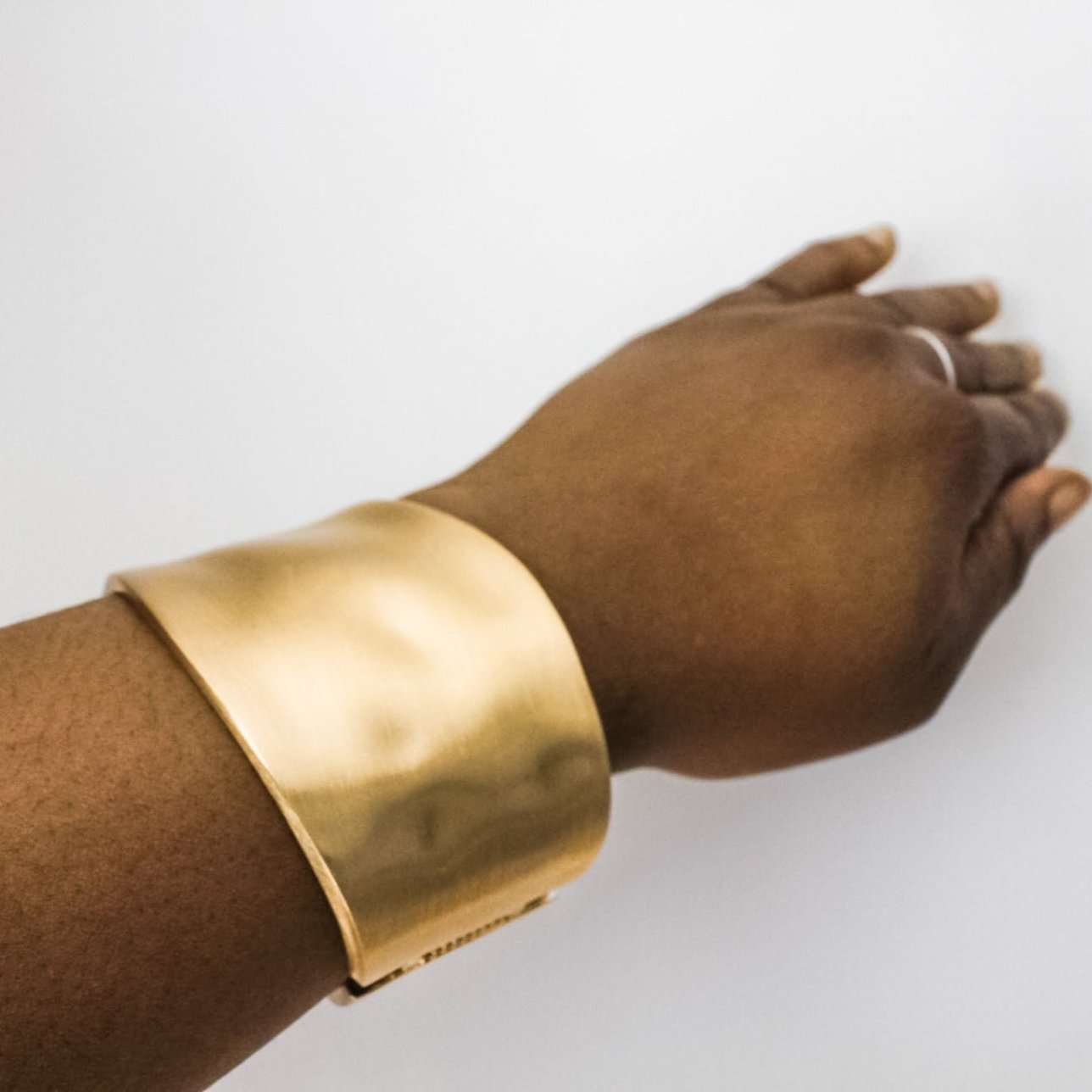 chunky gold bangle