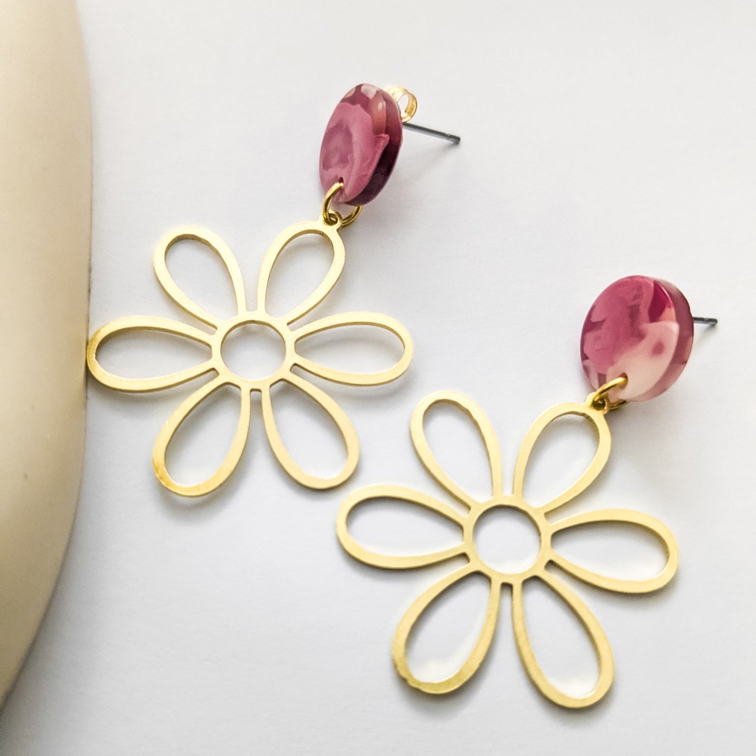 daisy flower earrings